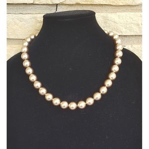 Kissaka Light Silver Pearl Necklace
